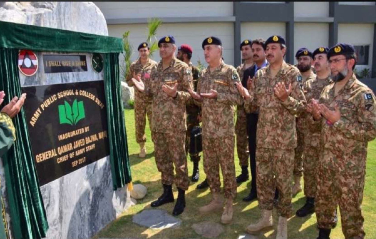 Clouds Casa Murree - Details